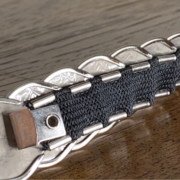 Vintage Belt Stretch Silver-Tone Medallion Cinch Belt Coin Style - Picture 4 of 10